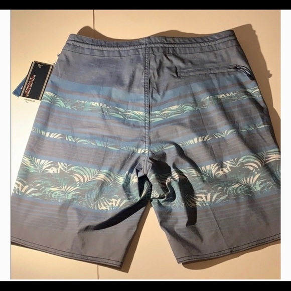Men’s blue striped printed swim trunks M - Picture 2 of 4